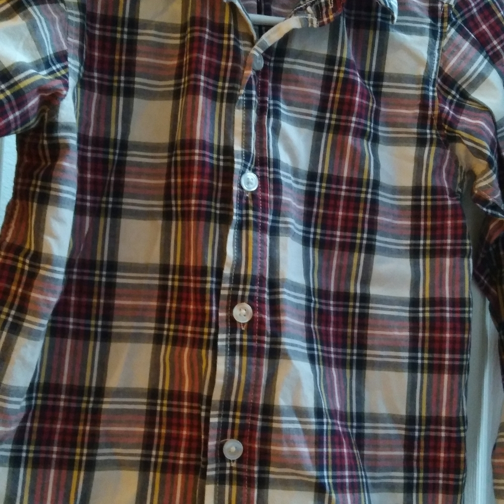 Boys shirt M